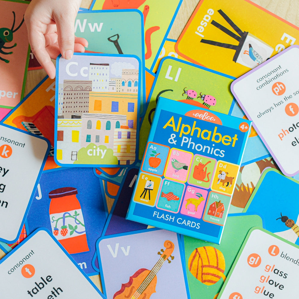 Alphabet & Phonics Flash Cards